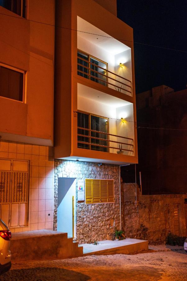 Apartamento Fatima Amwilla Guesthouse Mindelo Exteriör bild